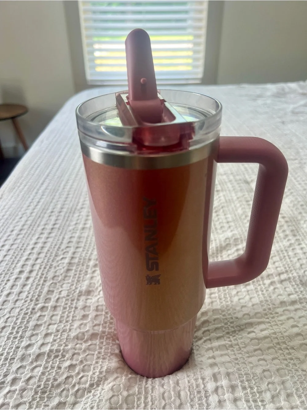 💖 Stanley 30oz Flip Straw Tumbler – Port Shimmer Pink – Excellent - Picture 8 of 10